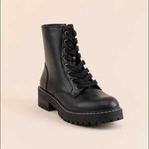 NIB Sugar Kaedy Combat Boots Black size 10